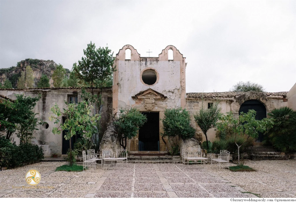 LUGAR TONNARA DI SCOPELLO: ¡LLAMADA DE RESERVA URGENTE 2027! 2 boda rústica en sicilia italia lugar tonnara di scopello cortijo mar playa antiguo vintage