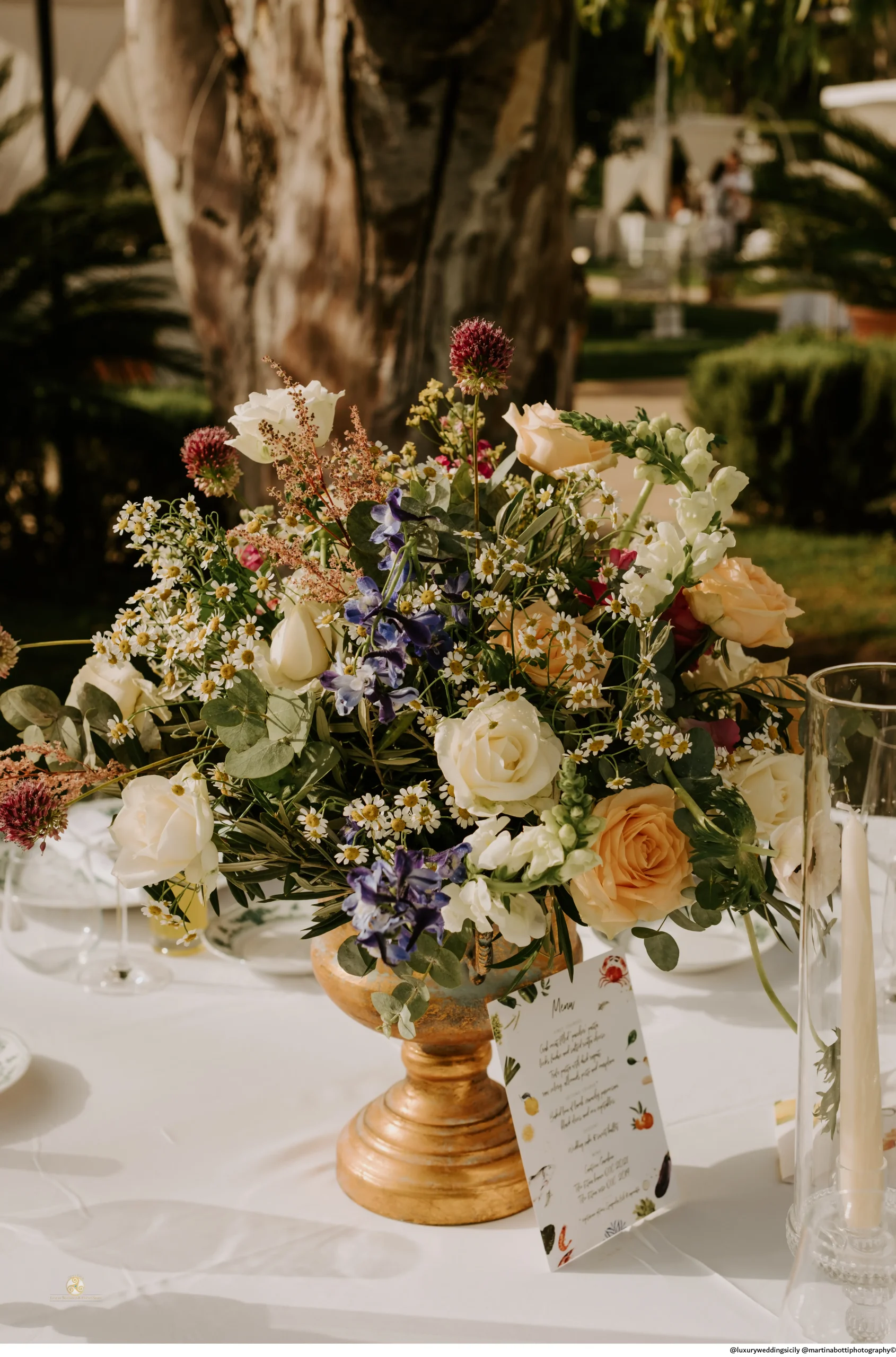 Portfolio 584 pastel wedding central tabels flowers menu candels